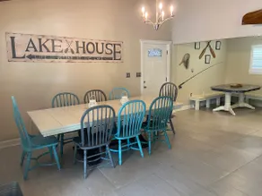 Lakefront Serenity -Lakehouse 5BR/ Sleeps 14+ - Image 3