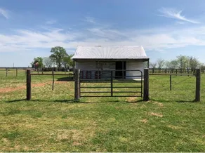 Bunkhouse Cabin On Workin Ranch! Calvert, TX - Image 2