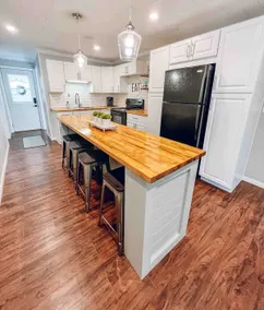 Lakeview Family Oasis - Image 5