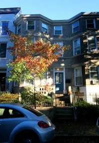 Large Apartment NEAR Downtown in Historic District - Image 3
