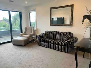 DONT MISS OUT! Luxury, Opulent &Sophisticated. - Image 4