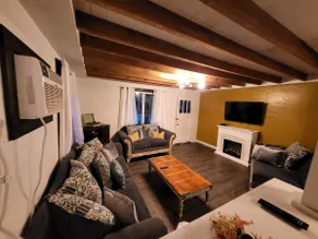 BuffaloRiver Farmhouse w/Hot Tub - Image 5