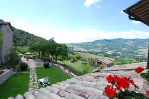 Apartment With 2 Bedrooms in Assisi, With Shared Pool - Image 2