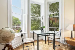 of Lincoln Park | 11ft Ceiling | 1,750ft² | W/D - Image 4