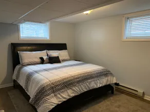 Quiet cozy apartment, private laundry, great spot! - Image 4