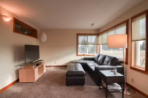 Serene Sun-filled Urban Escape with Lake Views! - Image 3
