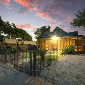 Tobin Hill Oasis - 3BD, 2BH: pool, sitting jet tub - Image 3