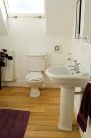 East Wing Apartment in the heart of Suffolk - Image 5