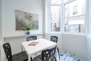 Coogee Classic - Coastal Gem Close to Beach - Image 2