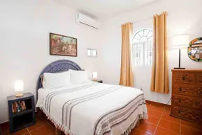 Los Sueños- safe, quiet & clean- 1 block to the beach! - Image 3