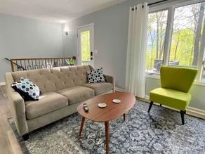 Everlong ~ Pet-friendly Retreat on 2 Wooded Acres - Image 5