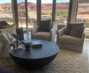 Snow Canyon Serenity - Luxurious home with a view - Image 4