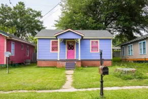 Mulberry Tree Guesthouse, Cottage Near Downtown - Image 2