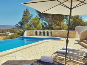 Elegant villa with seaview and pool in Sant Agusti - Image 4