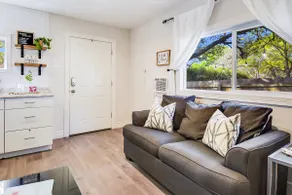 Cozy Retreat with King bed & Ifit Training Station - Image 4