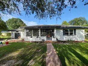 Fully Furnished Entire home fenced yard Pets OK - Image 2