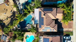 HUGE Luxury Home..LARGE SALT WATER POOL&SPA.15 min to wineries. - Image 2