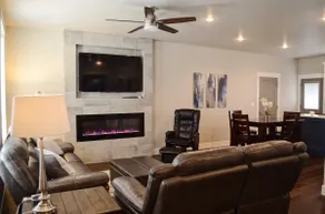 Beautiful & clean 2 Bed/2 bath home in downtown Meridian! - Image 2