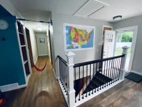 Family fun house-theater-large fenced in backyard - Image 2