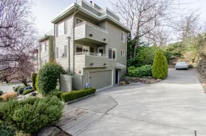 Queen Anne Townhome - Roof Deck - Image 5