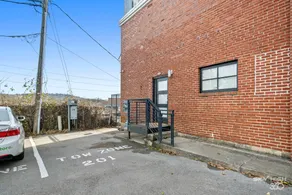 Hogs Hideaway On Dickson St. - Image 4