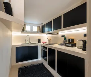 Black and White Apartment - Image 2