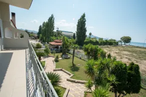 The Villa of the Winds - Image 2