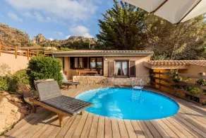 MAGNIFICENT HOUSE WITH SWIMMING POOL - Image 2