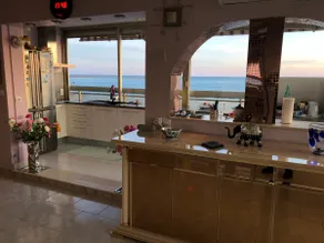 Penthouse apartment for 2-4 people, direct sea access - Image 5