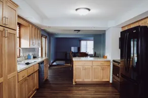 Experience comfortable country style living. - Image 2