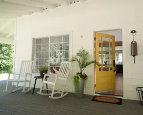 Secluded Modern Farmhouse estate - Image 2