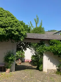 Relax in a medieval setting - Image 3
