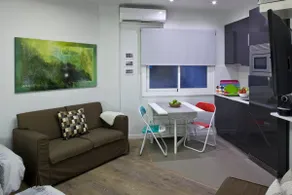 Studio Flat quiet and well located - Image 2
