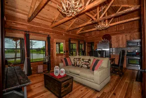 SR Screaming Eagle • Texas Ranch Escape - Image 2