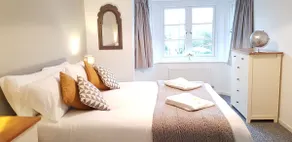 Meadow View - Image 2