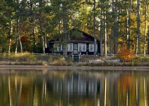 Boxcar-Cozy 2 Bdrm Cabin on Water - Image 4