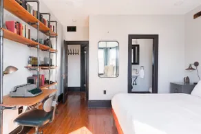Industrial Loft Offers Historic Feel Near Conv Ctr - Image 5