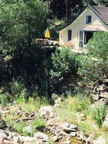 Charming Miner's Cabin - Image 4