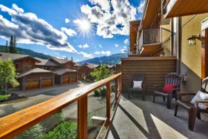Luxury Woodhaven Ski-In/Ski-Out Chalet | Sleeps 8 - Image 5