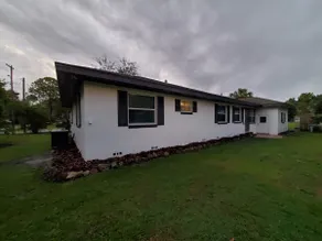 Fully Furnished Entire home fenced yard Pets OK - Image 3