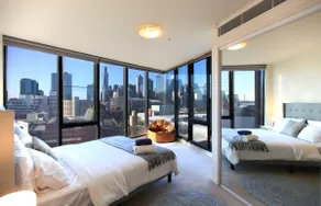 Amazing View 3 BR*2BTH*P APT with balcony and Pool  in Heart of Southbank - Image 2