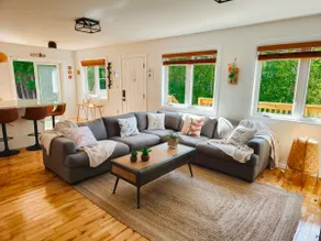 Rare Aug Opening: Tobermory Gem | AC, WiFi, EV - Image 5