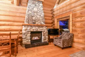 Authentic, Timber Log Cabin Perfect for Groups - Image 2
