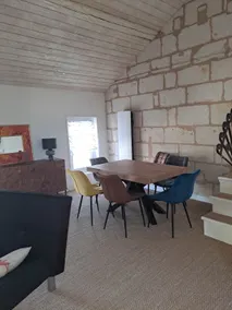 Atypical pretty apartment in the center of Saumur, 3 bedrooms, 2 to 7 people - Image 4