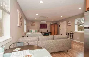 Hotel Alternative, near airport/Seahurst beach A/C - Image 4