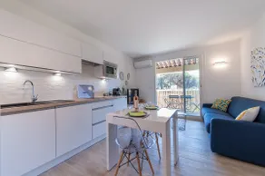 Studio Del Mar - Premium Sea View Apartment - Image 3