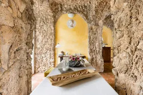 Villa Giuditta Pasta Lakefront Home - Image 2