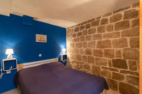 Apartment Tudor - Image 2