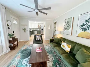 Velvet Crush Cottage - Image 3