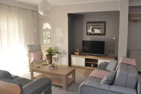 Kalamaria Sunny Home - Image 2